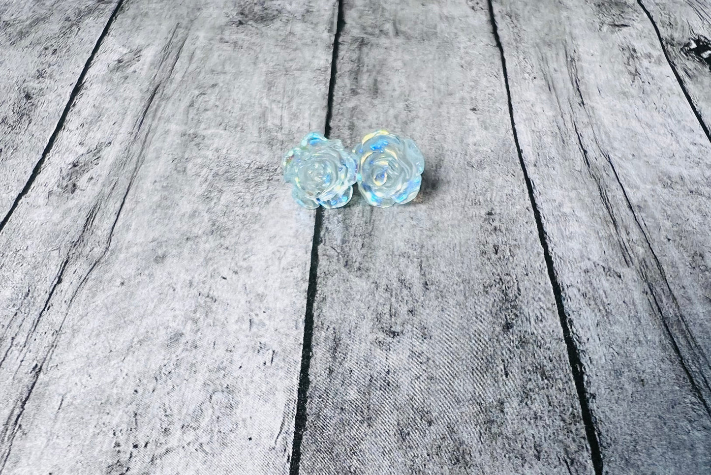 Holographic Rose Earring 10mm