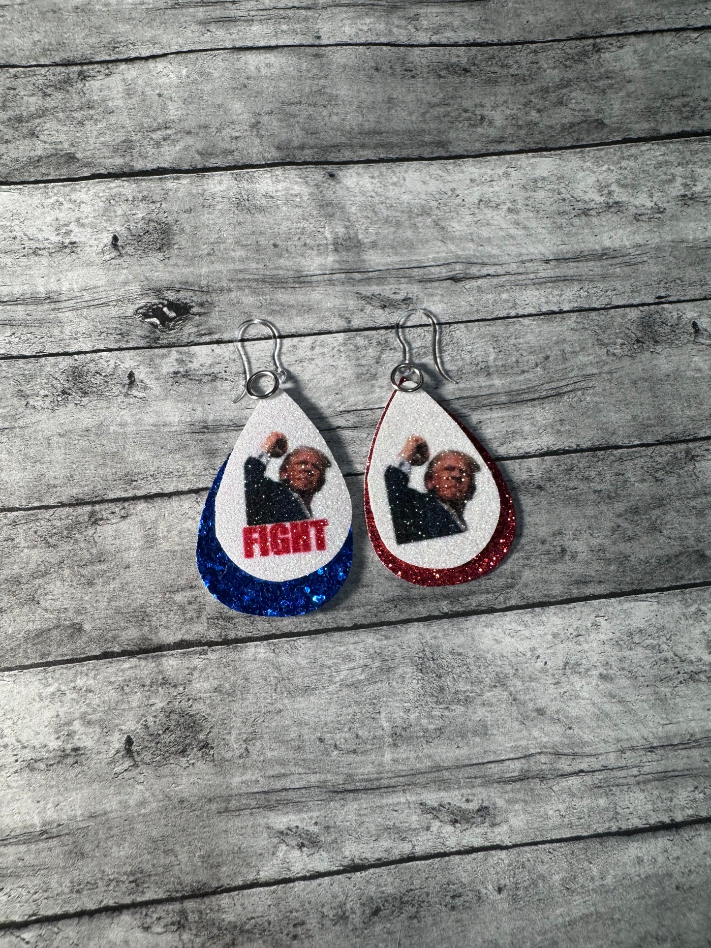 Fight leather earrings