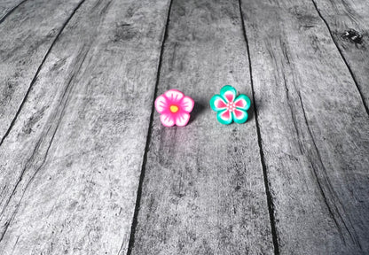 Clay fruit and flowers